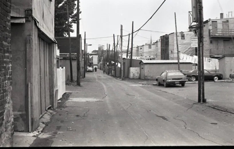 hangars et ruelle