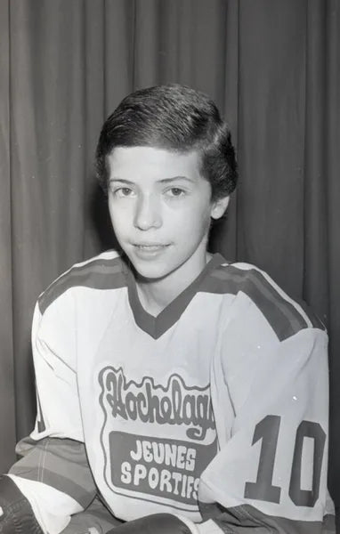 Jeune hockeyeur no 10
