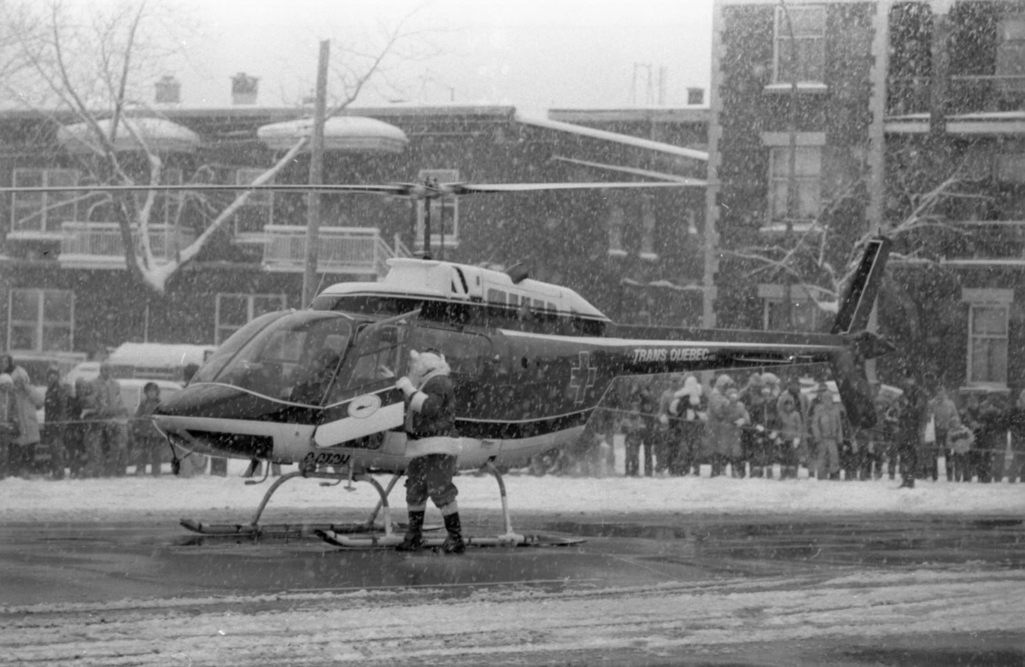 Parade du Père Noël dans la Petite Italie