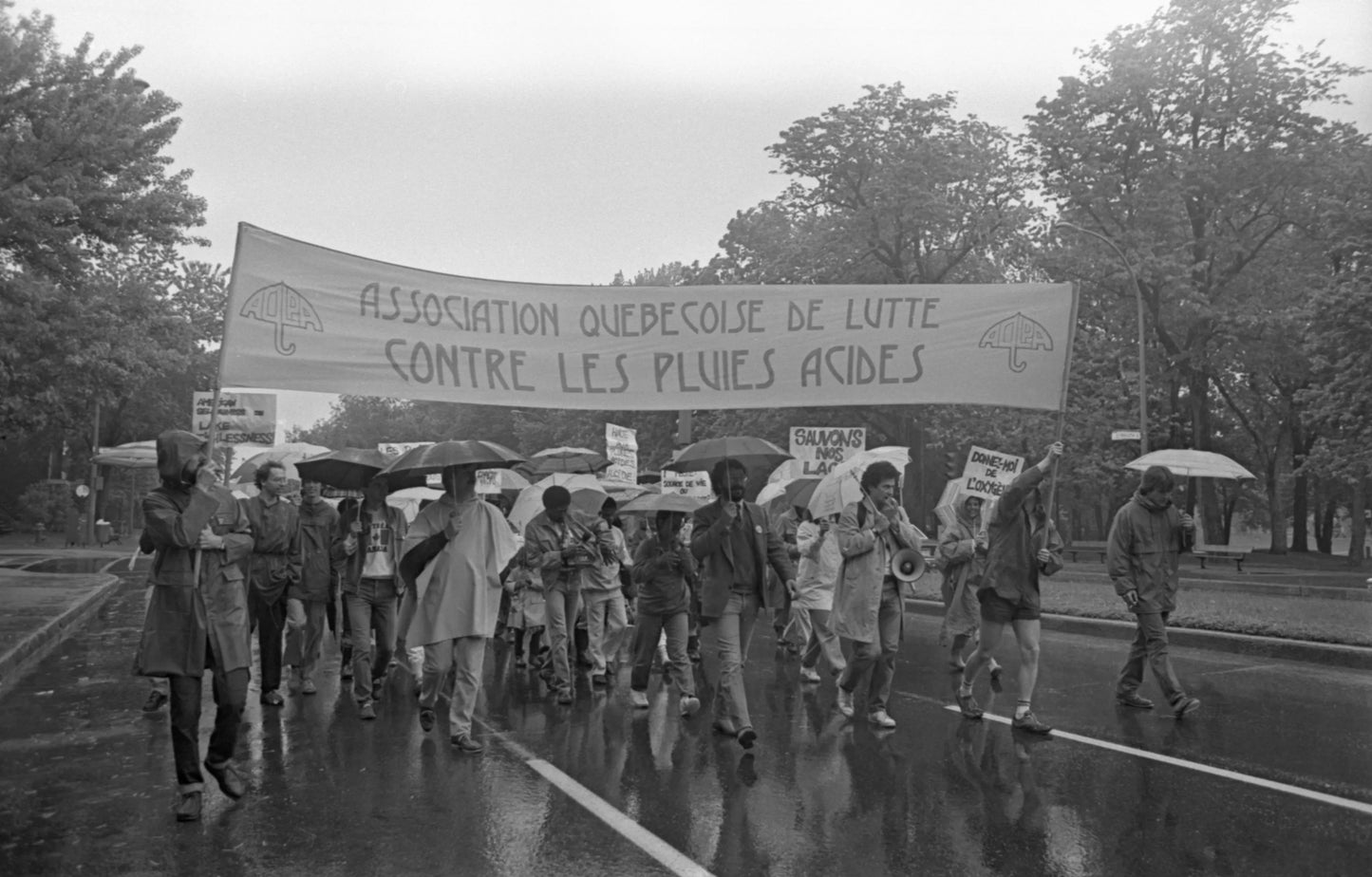 Manifestation « Pluies acides »