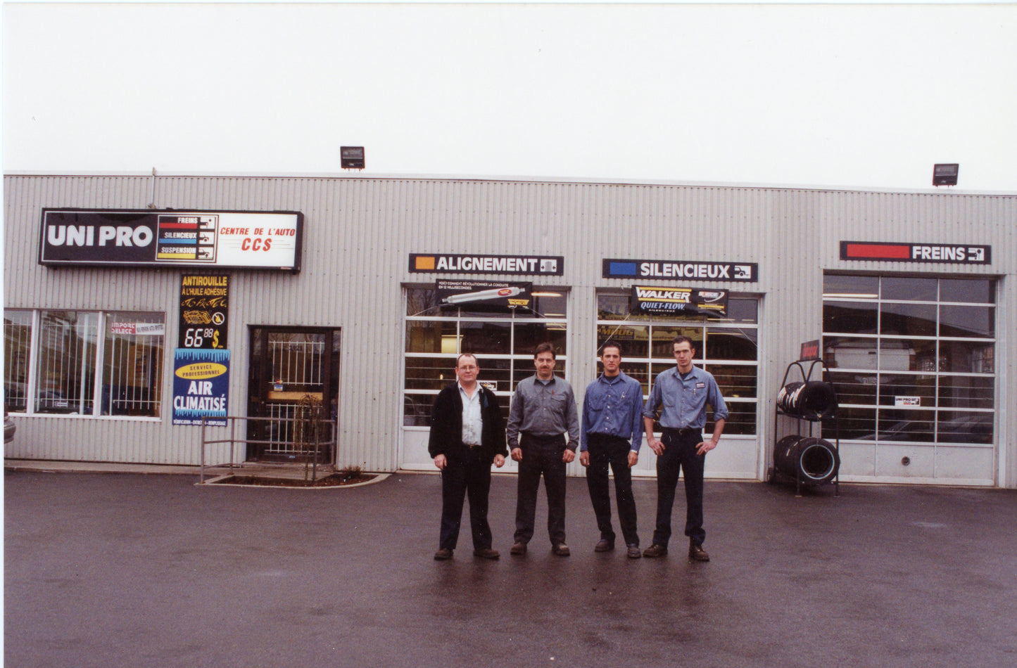 Façade du Centre de l'auto CCS