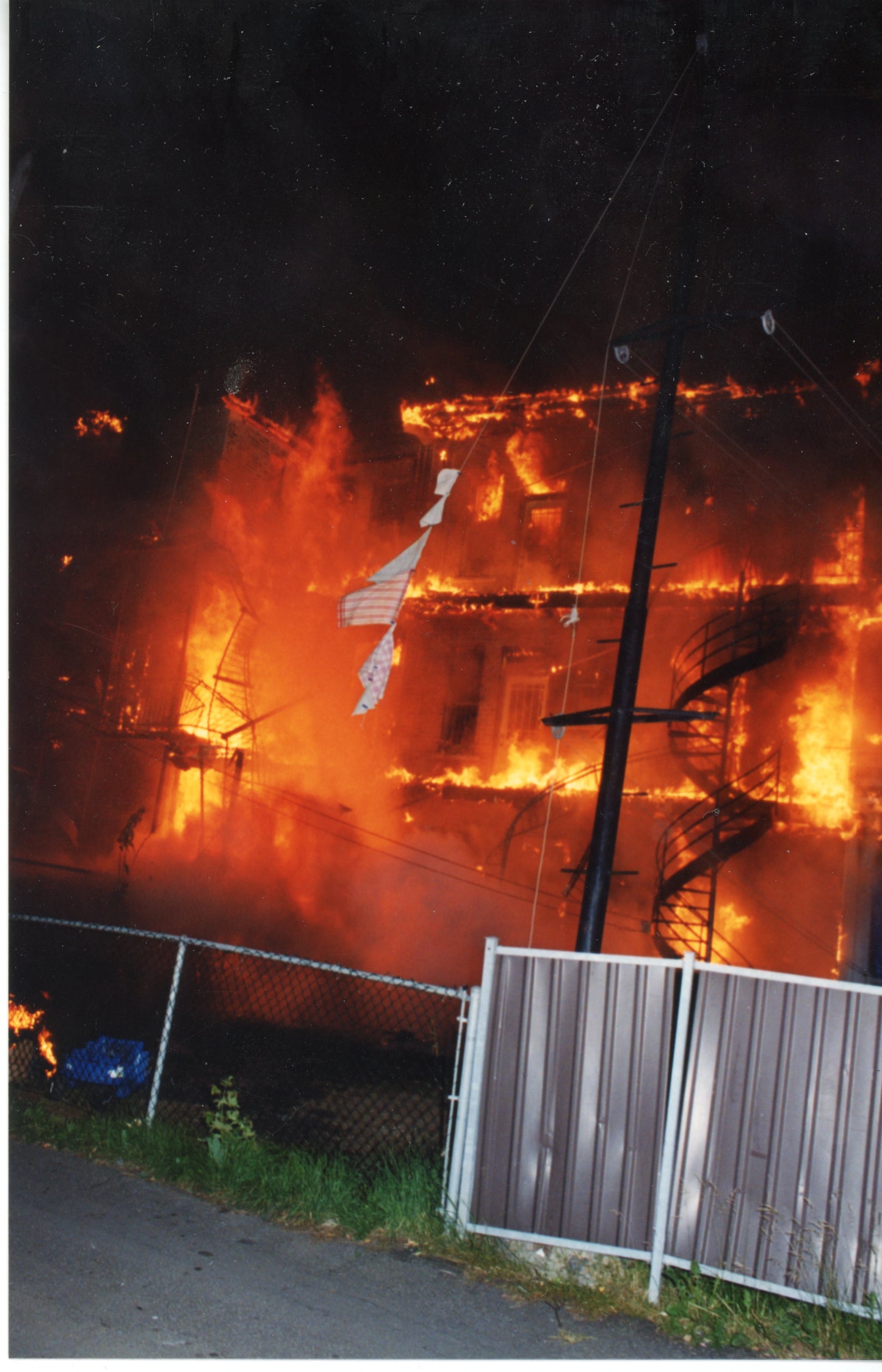Incendie majeure sur la rue Darling