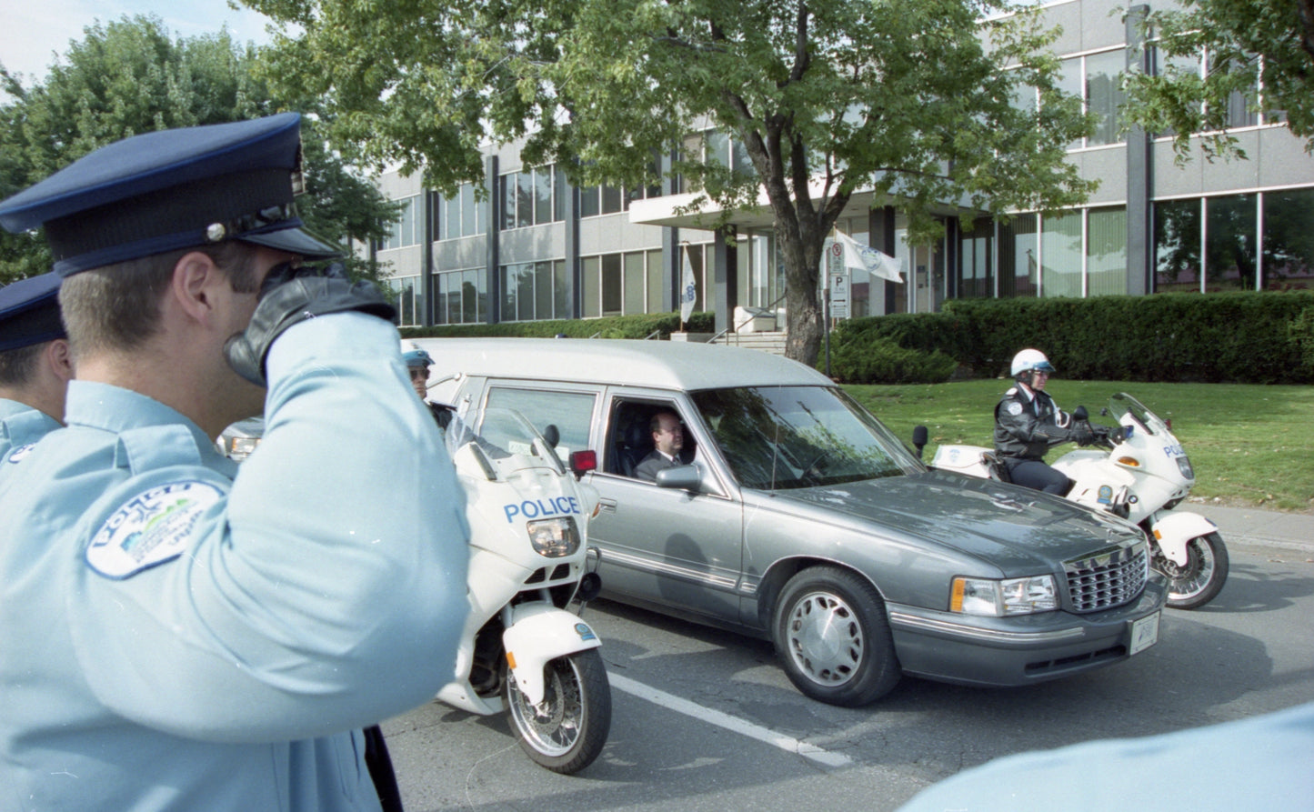 Cortège funèbre pour le défunt policier Alain Matte