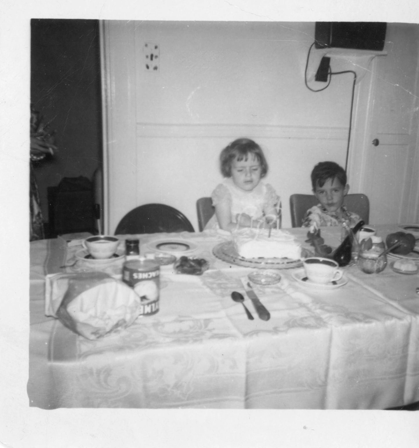 La fêtée et son gâteau