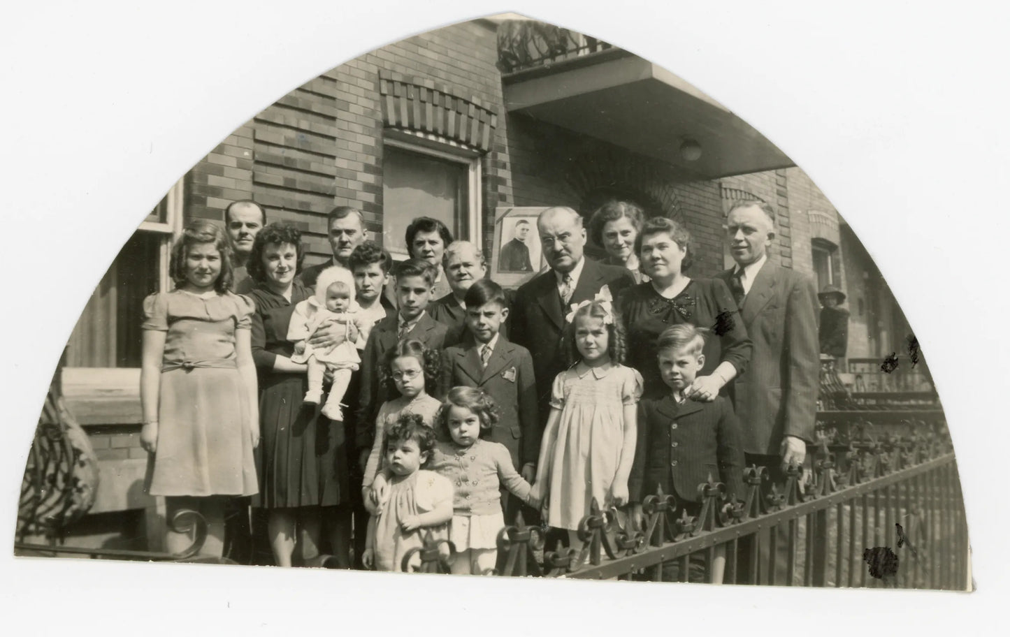 Plusieurs générations de la famille Charbonneau