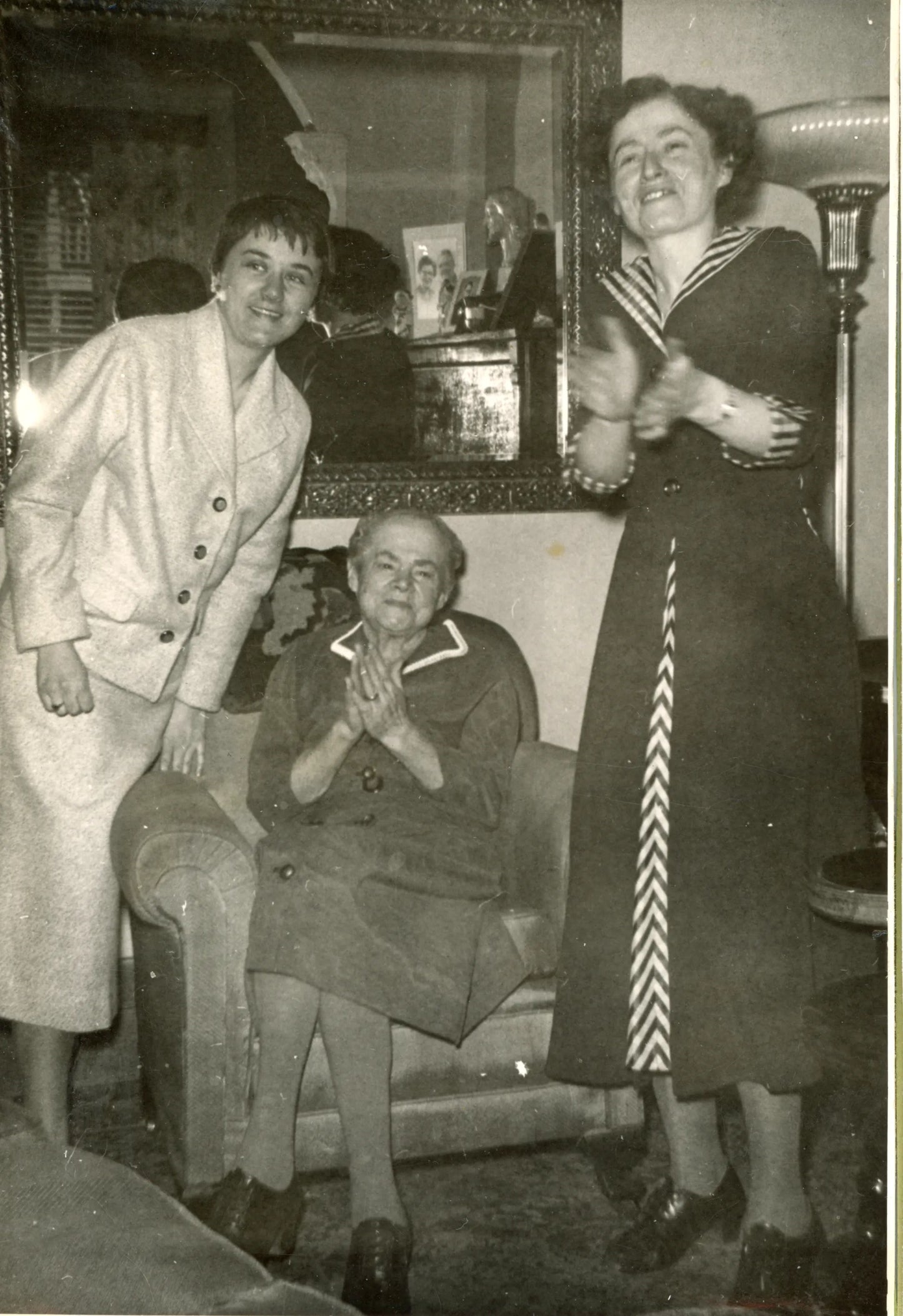 Trois générations de femmes