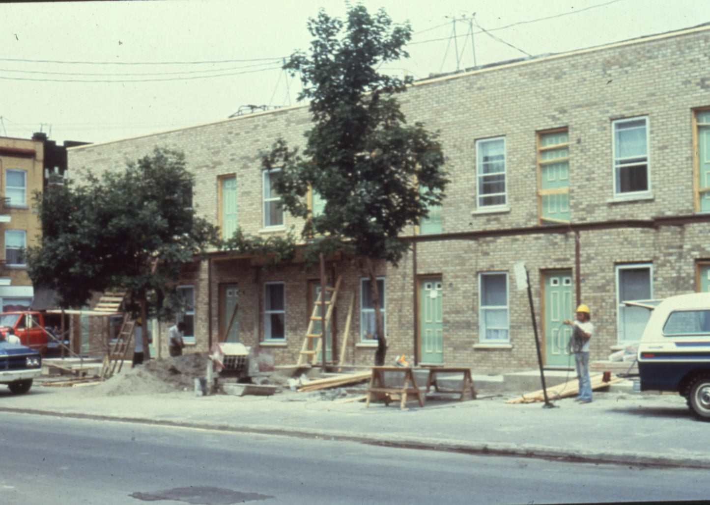 Rangée de duplex en construction