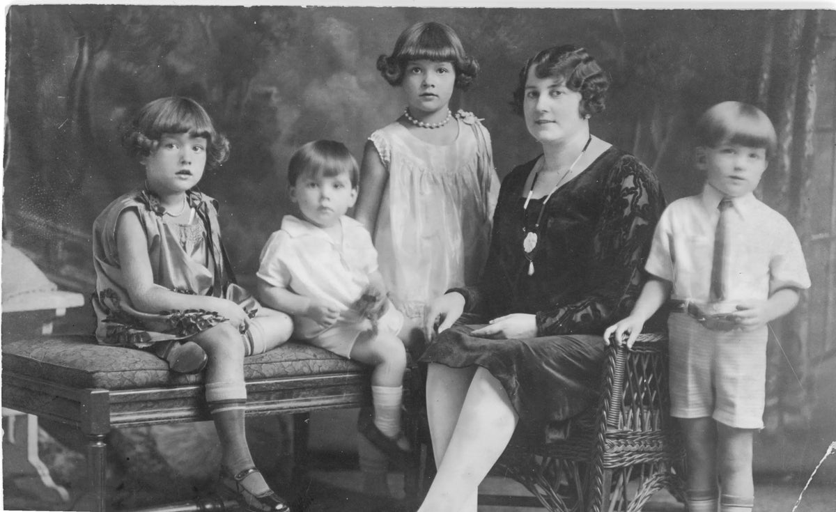 Mère et ses enfants