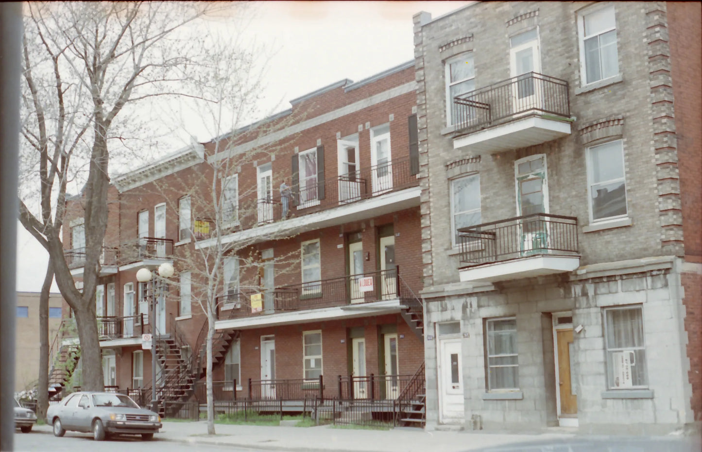 Triplex des 1827-1861 avenue Valois