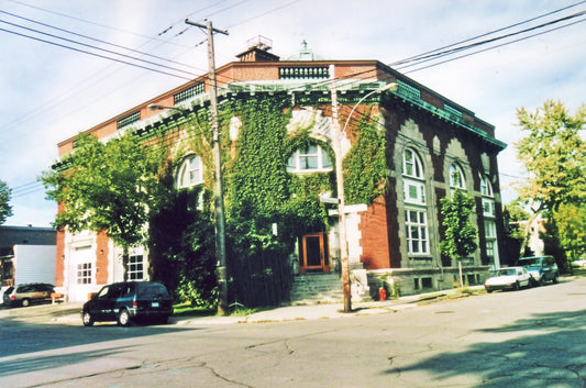Caserne de pompiers no 40, 8639 avenue Pierre-de-Coubertin