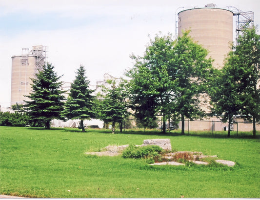 Parc sur Georges-V au coin de Ste-Claire