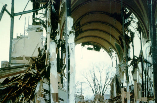 Démolition de l'église Saint-François d'Assise