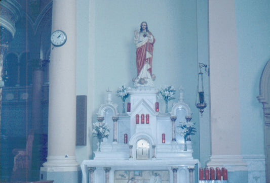 Intérieur de l'église Saint-François d'Assise