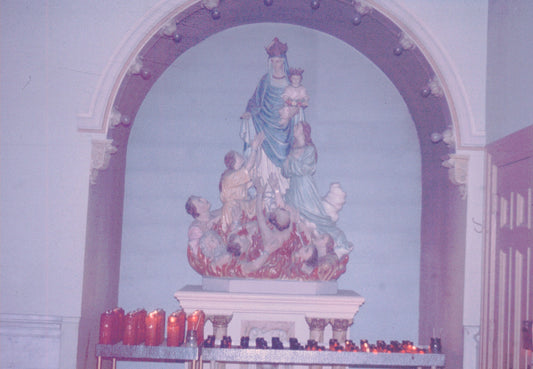 Intérieur de l'église Saint-François d'Assise