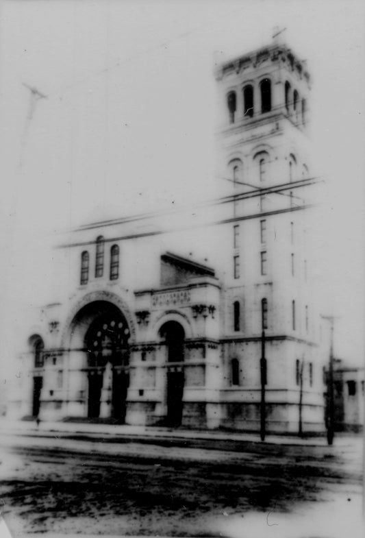 Église Nativité-de-la-Sainte-Vierge d'Hochelaga vu de l'extérieur.