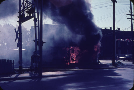 Incendie au Signal Box rue Ontario et Valois