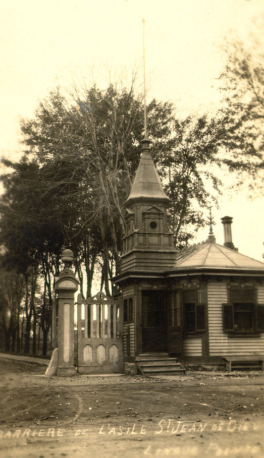 Barrière d'entrée de l'asile St-Jean-de-Dieu