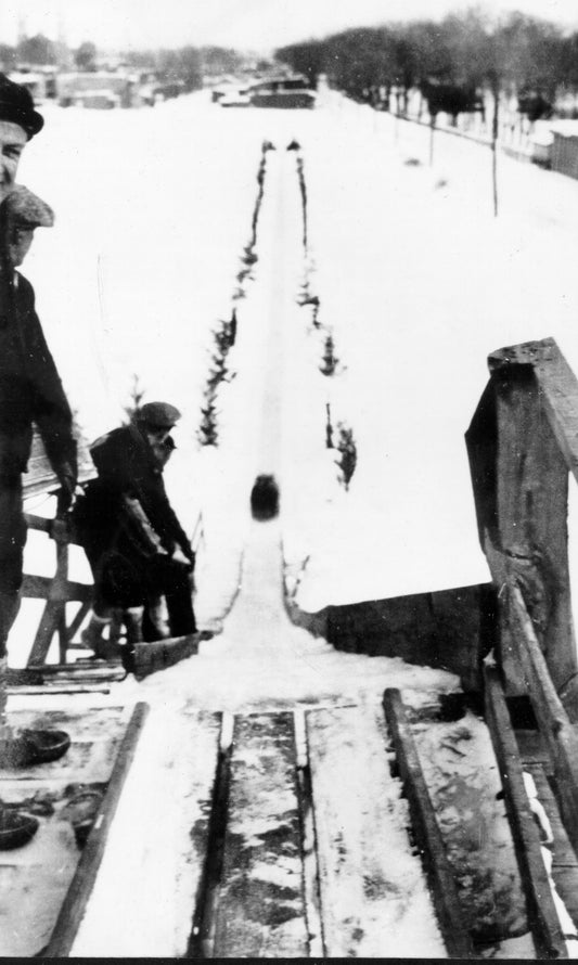 Glissade près de la rue de Boucherville