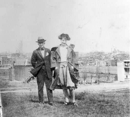 Couple et vue sur l'American Can