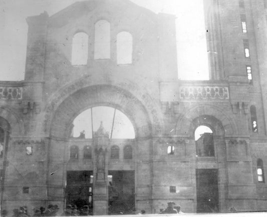 Incendie à l'église de la Nativité.