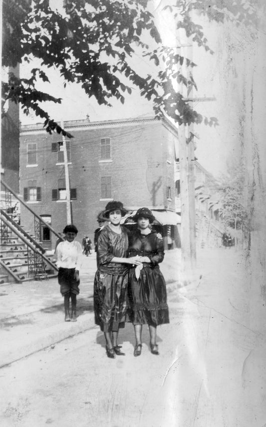 Femmes sur la rue