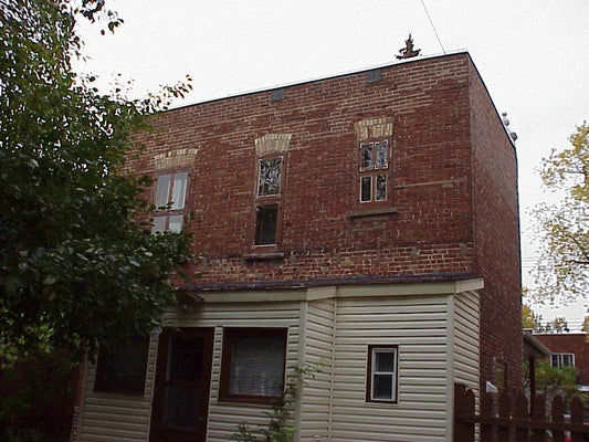 Vue arrière du 2042 avenue Mercier