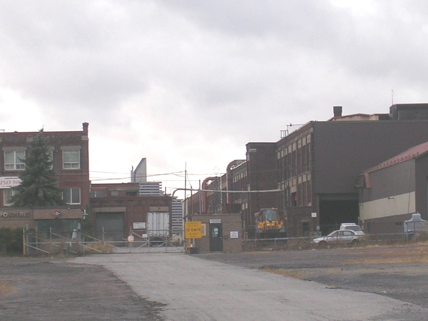 Entrée principale de la Canadian Steel and Foundries