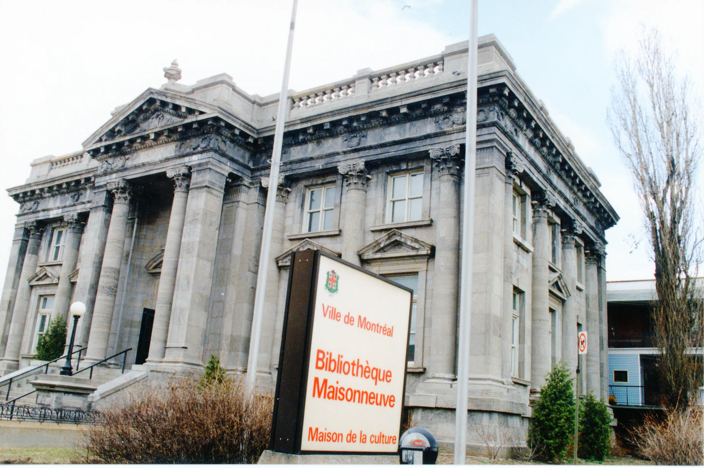 Bibliothèque de Maisonneuve