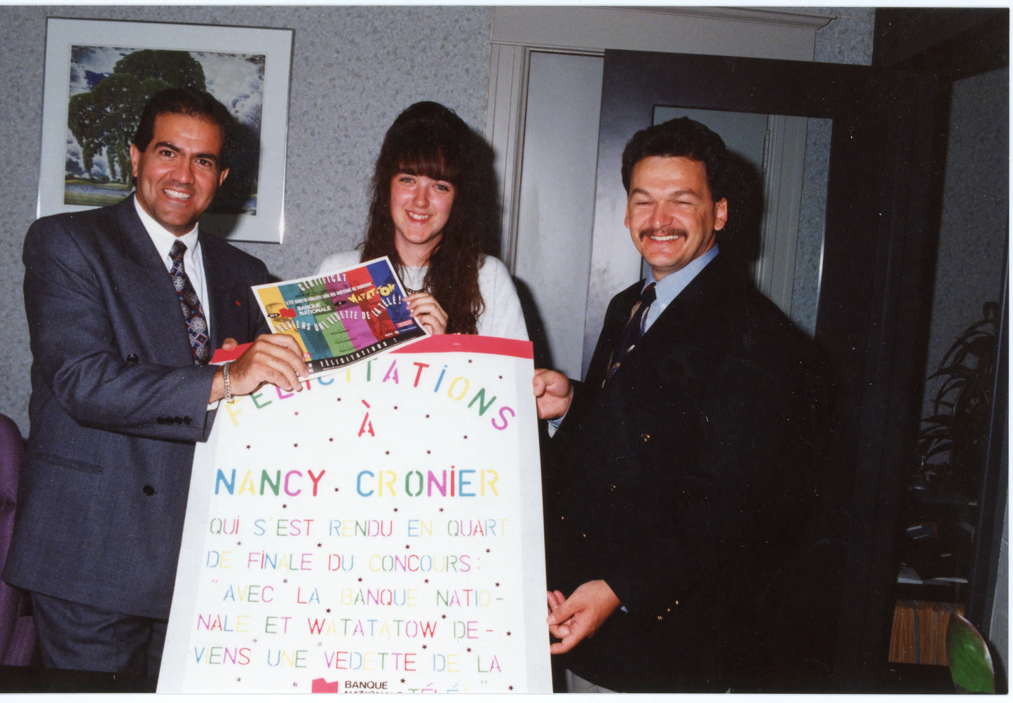 Certificat d'honneur à Nancy Cronier