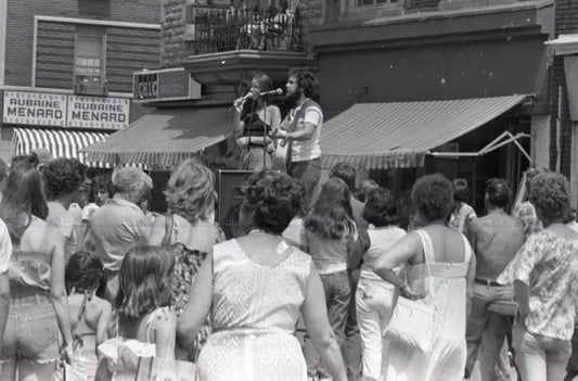 Spectacle sur la Promenade Ontario