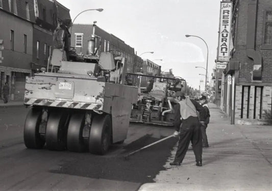 Asphaltage rue Ste-Catherine