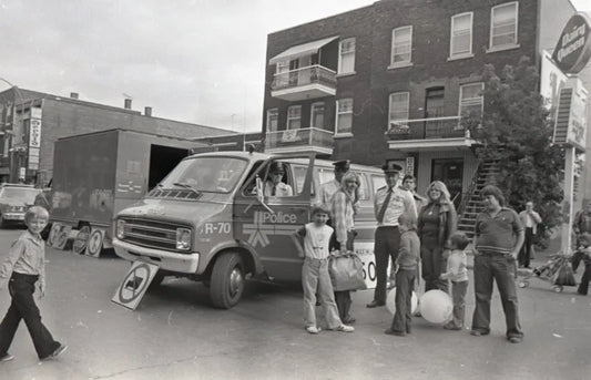 Policiers sur la rue Ontario