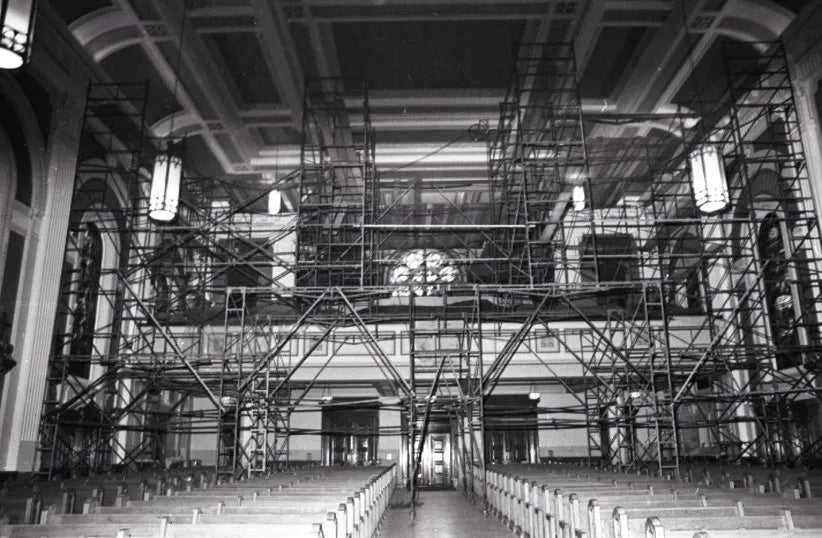 Restauration majeure de l'intérieur d'une église