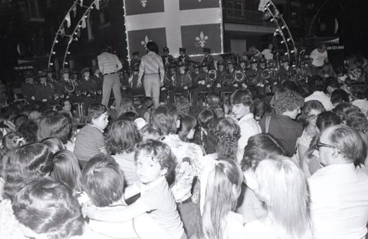 Corps de clairons sur la rue Gilford