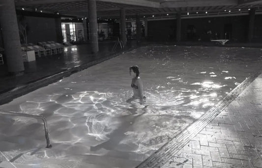 Piscine intérieure du Village Olympique