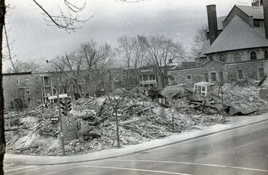 Démolition de l'école St-Paul de Viauville