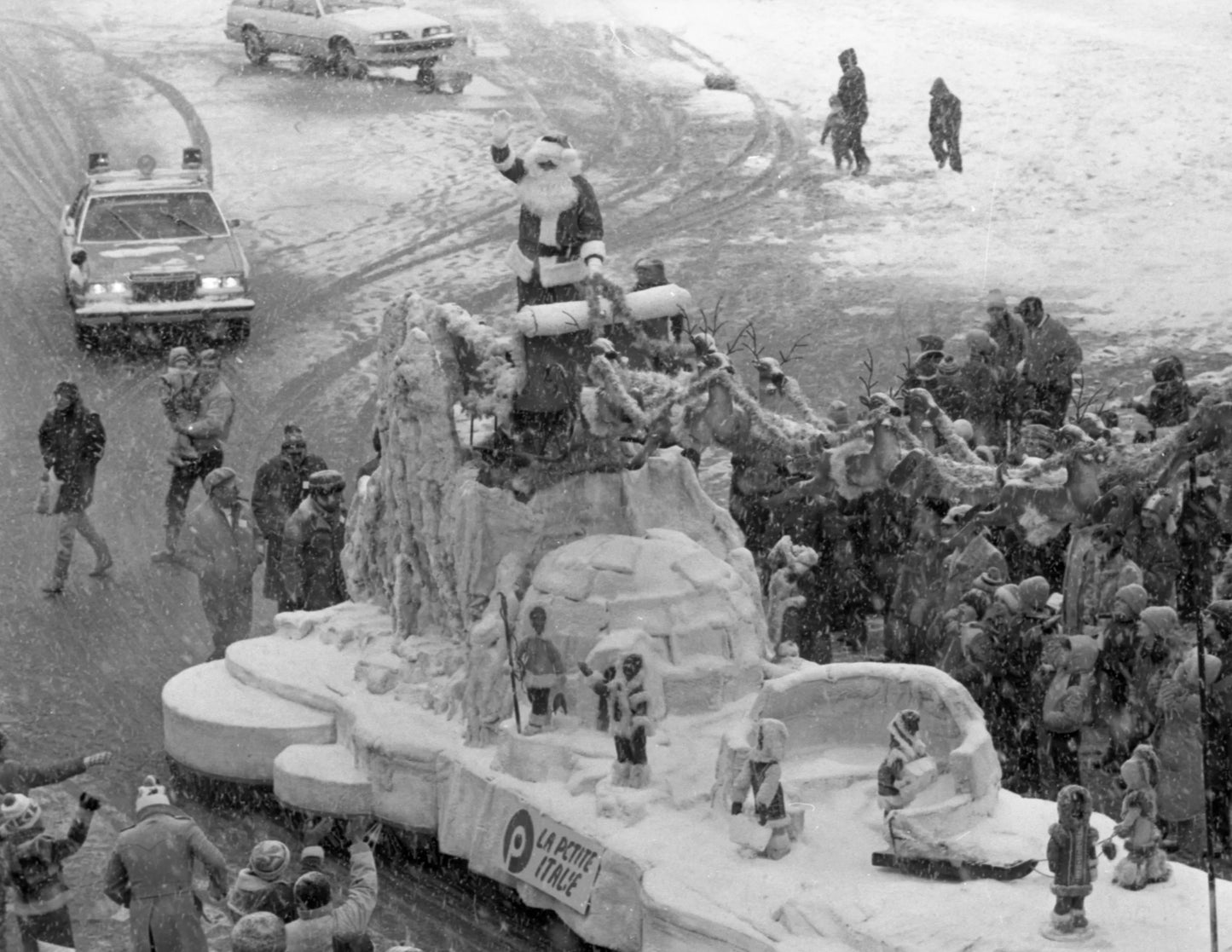 Parade du Père Noël dans la Petite Italie