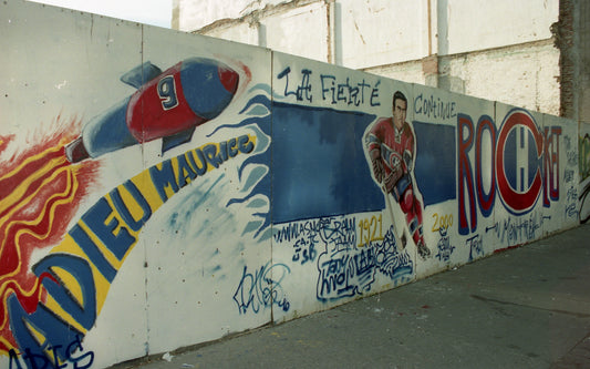 Murale des jeunes du café-graffiti représentant Maurice Richard