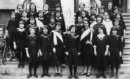 Écolières de l'école Baril
