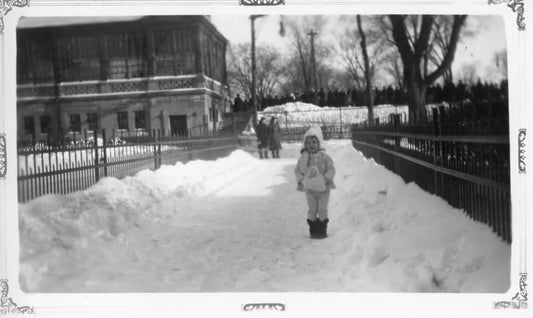 Norma Rivard au parc Morgan en 1947