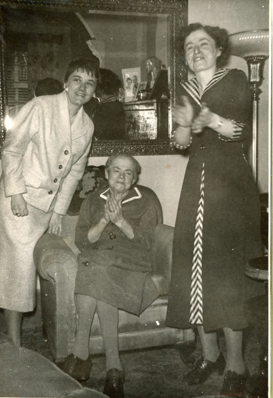 Trois générations de femmes