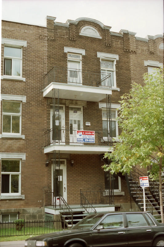 602 Valois