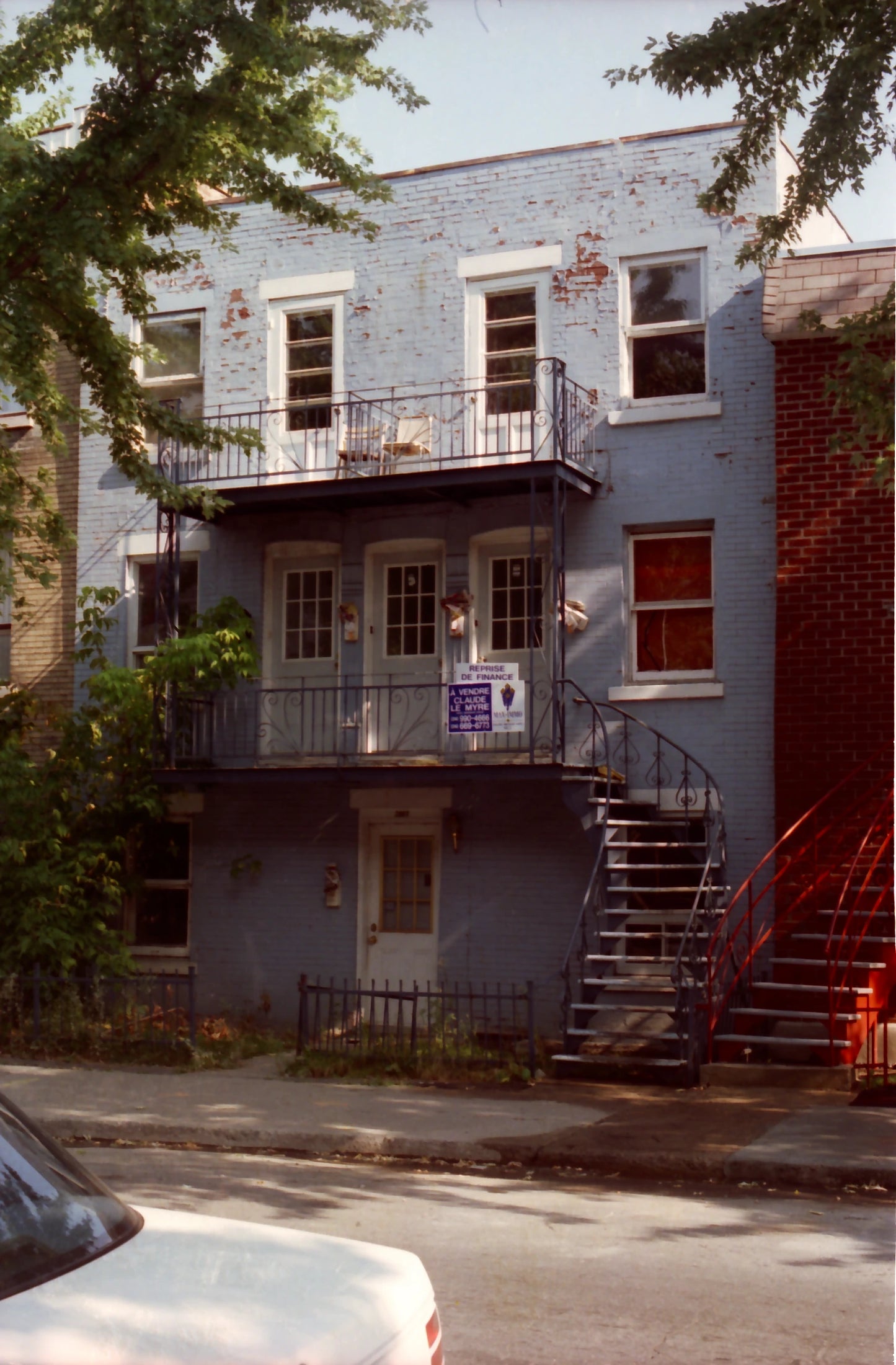 2073-2081 Cuvillier