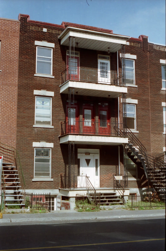 3153-3157 rue Ontario est