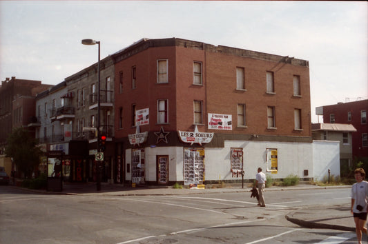 3870-3874 Ontario est